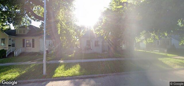 208 Roseberry Street（加拿大曼尼托巴省溫尼伯市）房屋照片