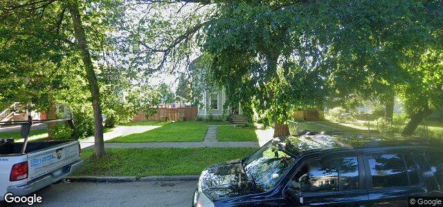 Larawan ng 242 Roseberry Street sa Winnipeg, Manitoba