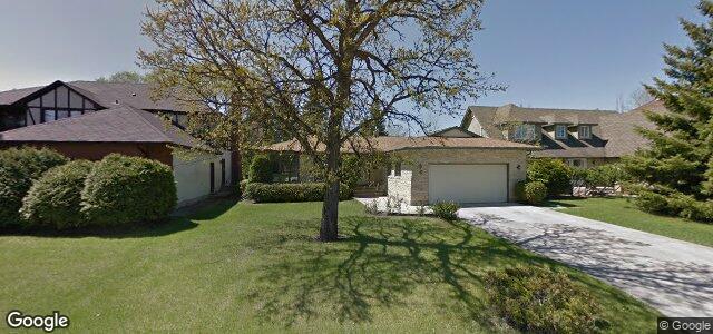 10 Pinehurst Crescent（加拿大曼尼托巴省溫尼伯市）房屋照片