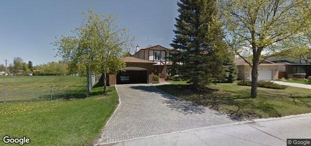 23 Pinehurst Crescent（加拿大曼尼托巴省溫尼伯市）房屋照片