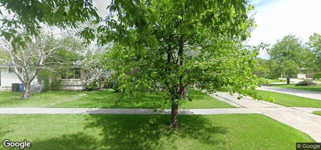 413 Golf Boulevard（加拿大曼尼托巴省溫尼伯市）房屋照片