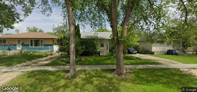 421 Golf Boulevard（加拿大曼尼托巴省溫尼伯市）房屋照片