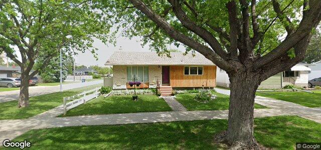 483 Greenacre Boulevard（加拿大曼尼托巴省溫尼伯市）房屋照片