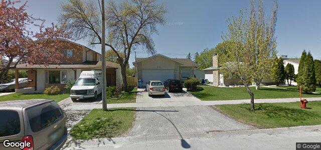 Larawan ng 504 Golf Boulevard sa Winnipeg, Manitoba