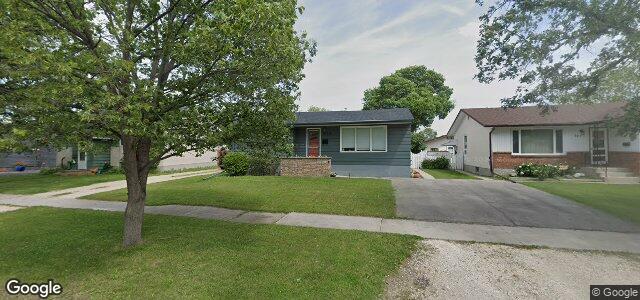 515 Golf Boulevard（加拿大曼尼托巴省溫尼伯市）房屋照片