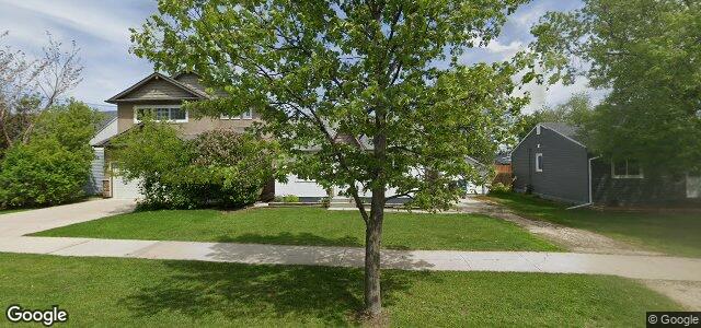 527 Golf Boulevard（加拿大曼尼托巴省溫尼伯市）房屋照片