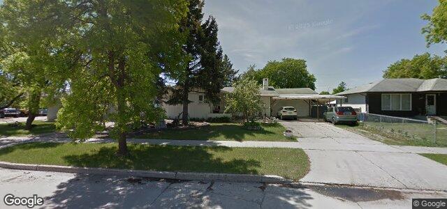 1046 Stardust Avenue（加拿大曼尼托巴省溫尼伯市）房屋照片