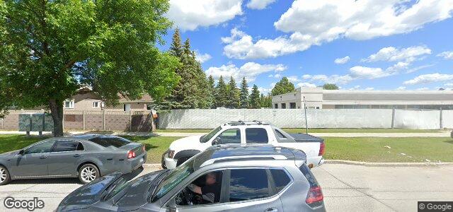 39 Dobrinsky Drive（加拿大曼尼托巴省溫尼伯市）房屋照片