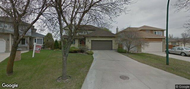 Photo of 7 Oakstone Place in Winnipeg, Manitoba