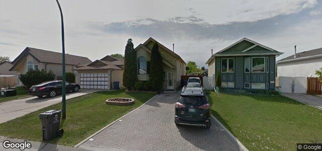 70 Dobrinsky Drive（加拿大曼尼托巴省溫尼伯市）房屋照片
