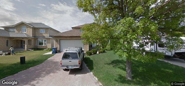 Photo of 72 Simkin Drive in Winnipeg, Manitoba