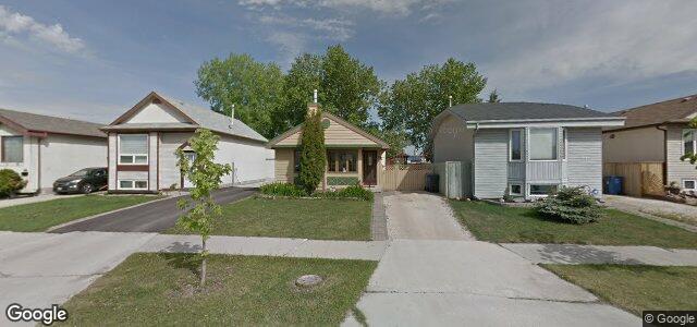 75 Dobrinsky Drive（加拿大曼尼托巴省溫尼伯市）房屋照片