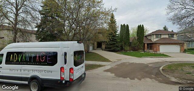 Larawan ng 121 Lindenwood Drive E sa Winnipeg, Manitoba