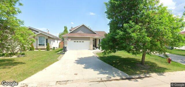 124 Farmingdale Boulevard（加拿大曼尼托巴省溫尼伯市）房屋照片