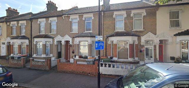 37 Hollington Road（加拿大曼尼托巴省溫尼伯市）房屋照片