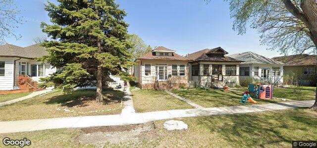 Larawan ng 699 Beresford Avenue sa Winnipeg, Manitoba