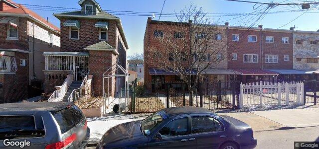 Photo of 718 Rosedale Avenue in Winnipeg, Manitoba