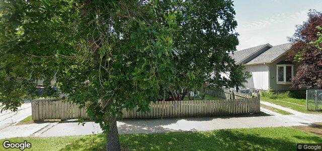 344 Flora Avenue（加拿大曼尼托巴省溫尼伯市）房屋照片