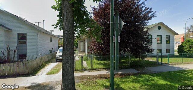 346 Flora Avenue（加拿大曼尼托巴省溫尼伯市）房屋照片