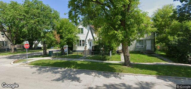 349 Flora Avenue（加拿大曼尼托巴省溫尼伯市）房屋照片