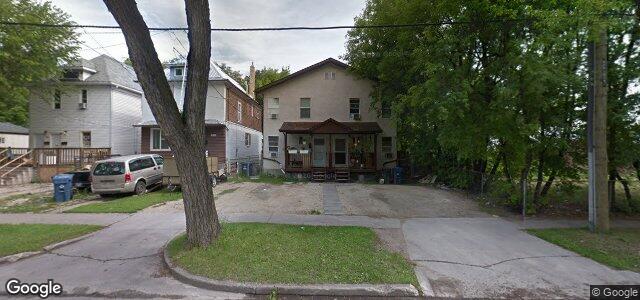 363 Flora Avenue（加拿大曼尼托巴省溫尼伯市）房屋照片