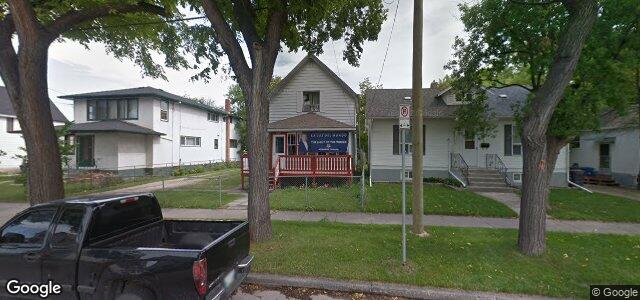 Photo of 389 Flora Avenue in Winnipeg, Manitoba