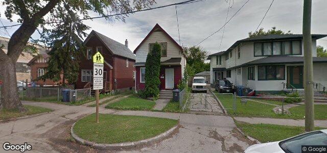 393 Flora Avenue（加拿大曼尼托巴省溫尼伯市）房屋照片