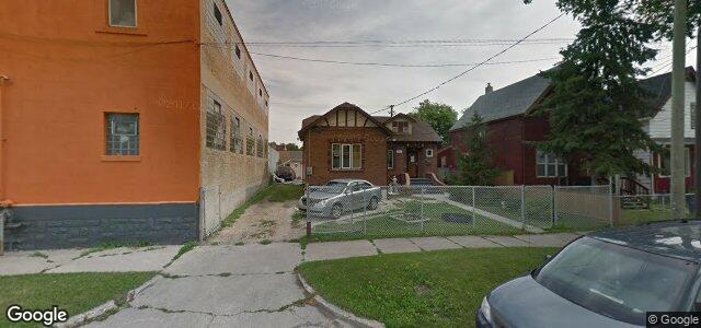 401 Flora Avenue（加拿大曼尼托巴省溫尼伯市）房屋照片