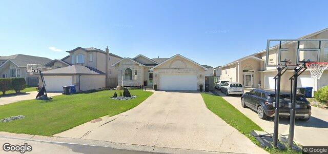 124 Foxwarren Drive（加拿大曼尼托巴省溫尼伯市）房屋照片