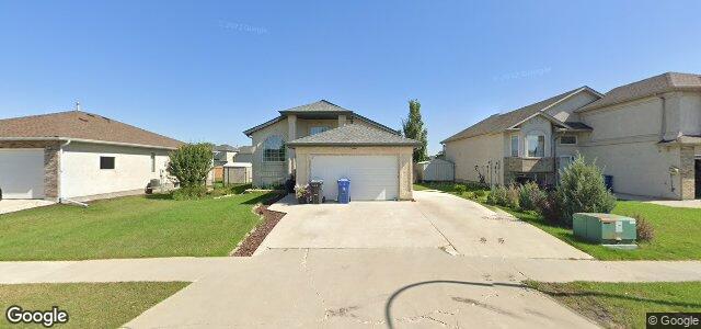 Photo of 127 Foxwarren Drive in Winnipeg, Manitoba