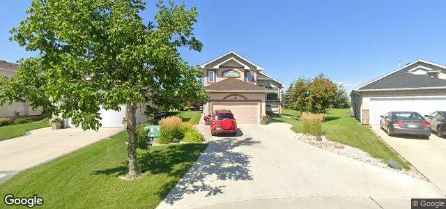 Photo of 192 Foxwarren Drive in Winnipeg, Manitoba