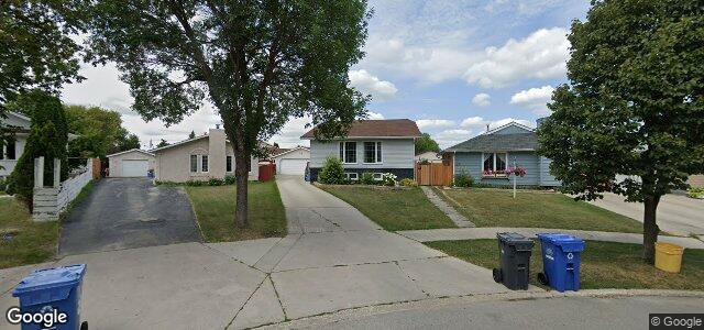 23 Arthur Wright Crescent（加拿大曼尼托巴省溫尼伯市）房屋照片