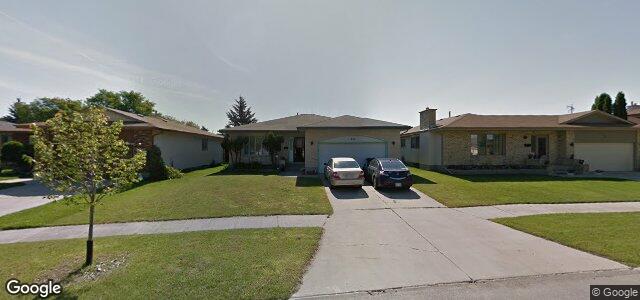 243 Arthur Wright Crescent（加拿大曼尼托巴省溫尼伯市）房屋照片