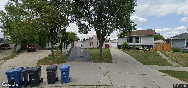 27 Arthur Wright Crescent（加拿大曼尼托巴省溫尼伯市）房屋照片