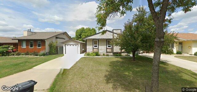 27 Leahcrest Crescent（加拿大曼尼托巴省溫尼伯市）房屋照片