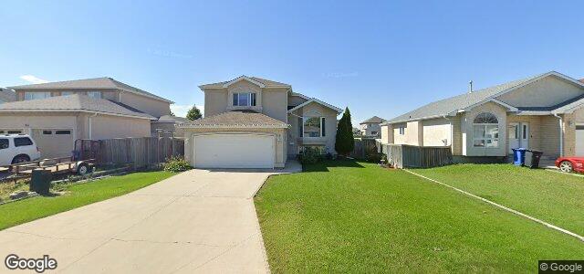 Photo of 68 Foxwarren Drive in Winnipeg, Manitoba