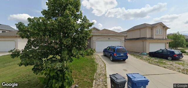 Photo of 8 Gardenton Avenue in Winnipeg, Manitoba