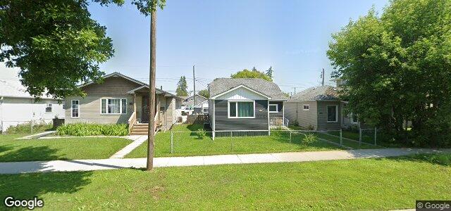 207 Templeton Avenue（加拿大曼尼托巴省溫尼伯市）房屋照片