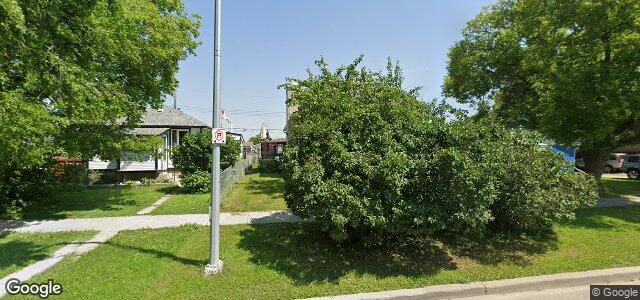 221 Templeton Avenue（加拿大曼尼托巴省溫尼伯市）房屋照片