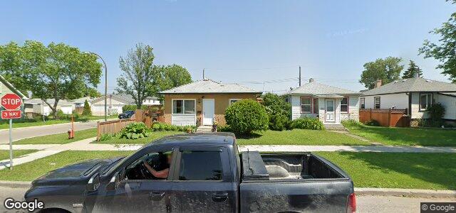 251 Templeton Avenue（加拿大曼尼托巴省溫尼伯市）房屋照片