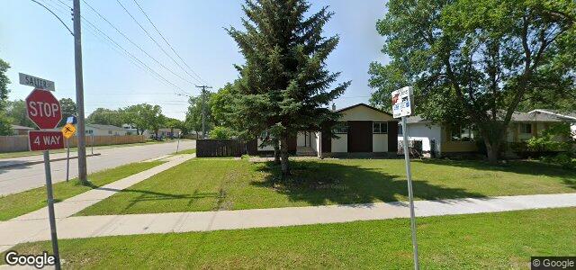 Larawan ng 364 Templeton Avenue sa Winnipeg, Manitoba