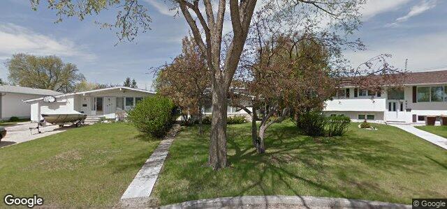 Photo of 405 Southall Drive in Winnipeg, Manitoba