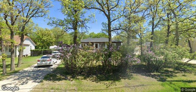 221 Oakdale Drive（加拿大曼尼托巴省溫尼伯市）房屋照片