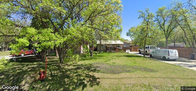 401 Oakdale Drive（加拿大曼尼托巴省溫尼伯市）房屋照片