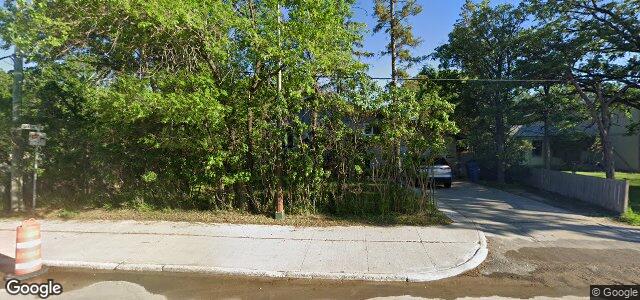 4202 Roblin Boulevard（加拿大曼尼托巴省溫尼伯市）房屋照片