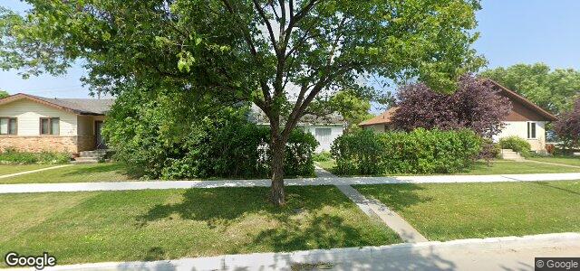 1009 Manahan Avenue（加拿大曼尼托巴省溫尼伯市）房屋照片