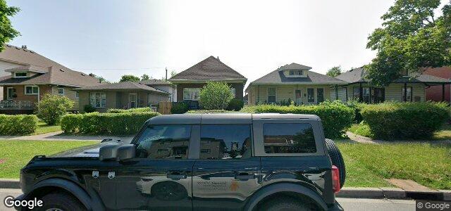 1047 Howard Avenue（加拿大曼尼托巴省溫尼伯市）房屋照片