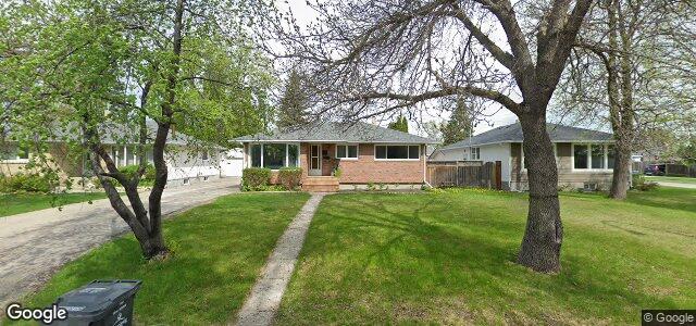 129 Marshall Crescent（加拿大曼尼托巴省溫尼伯市）房屋照片