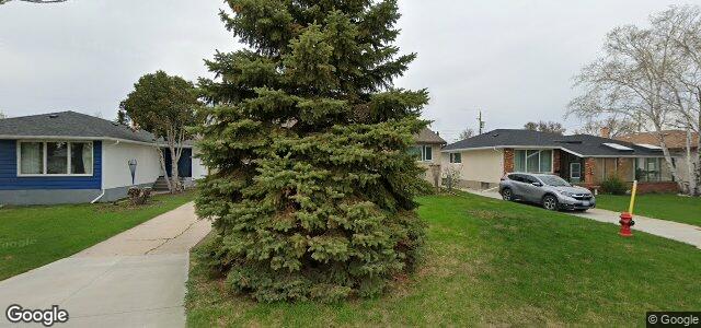 Photo of 96 Farwell Bay in Winnipeg, Manitoba