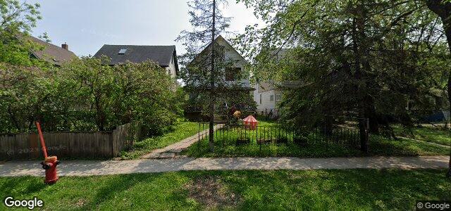 Photo of 702 Mcmillan Avenue in Winnipeg, Manitoba